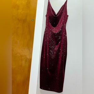 Windsor Size Medium Velvet Burgundy spaghetti strap dress with Silver sparkles